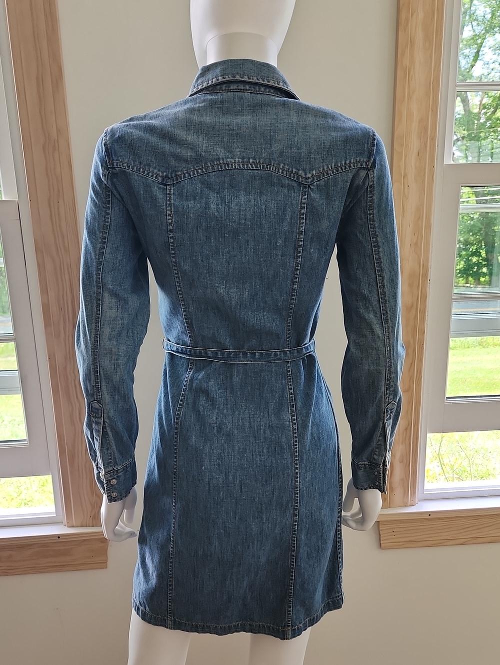 Vintage GAP Y2K Early 2000s Light Wash Medium Wash Denim Snap Front Shirt Dress - Picture 6 of 13